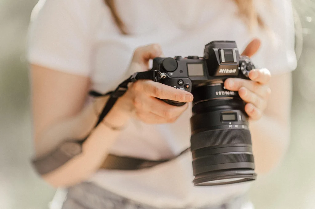 Pourquoi choisir un photographe grossesse à Lyon pour immortaliser votre maternité ?